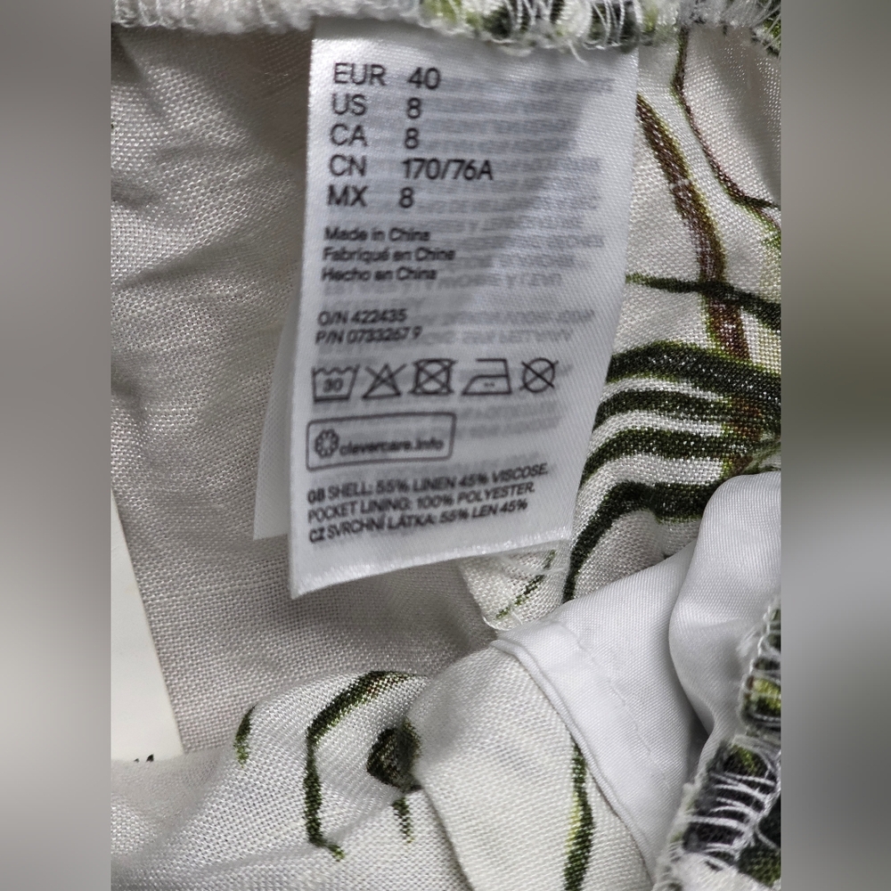 H&M High Waist White and Green Shorts - Picture 5 of 5